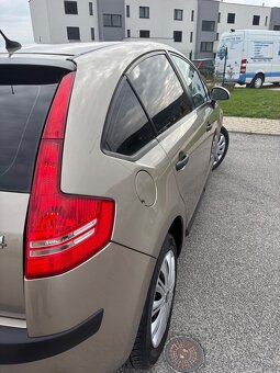 Citroen C4 1.6. 16V benzín 119900km kúpené v SR - 6