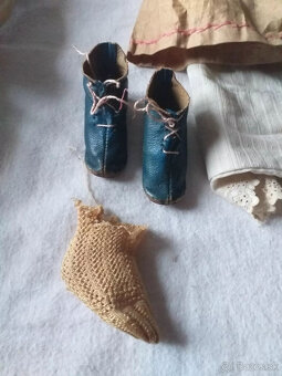 Stará bábika na reštaurovanie. Označte pre identifikáciu. - 6