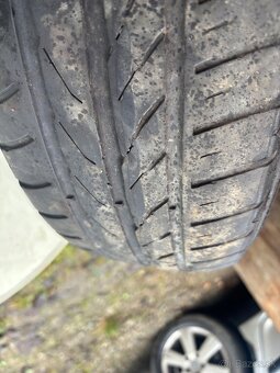 Predám komplet pneu kolesa195/65r15 - 6