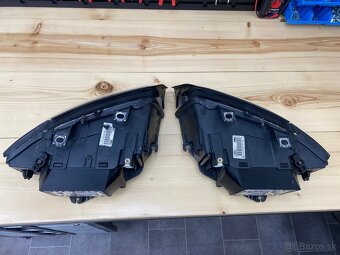 Audi S4 B6 Bi-xenon - 6