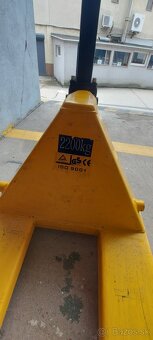 Paletový vozík 2200kg - 6