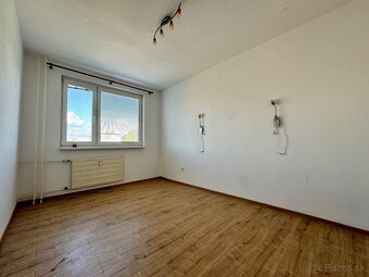 Na predaj 3 izbový byt s balkónom - 6