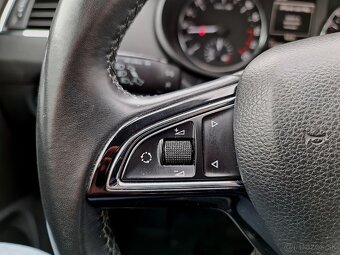 Skoda Koliesko multifunkcie volant ovládanie rádia a telefón - 6
