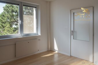 IBA U NÁS - svetlý 3 izbový byt vo výbornej lokalite Vrbovéh - 6