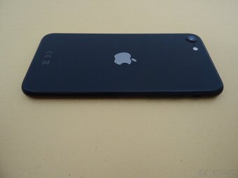 iPhone SE 2020 64GB - ZÁRUKA 1 ROK - VELMI DOBRÝ STAV - 6