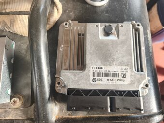 BMW E90 320d 135kw 120kw 105kw r.v 2012 BMWx3 e83 - 6