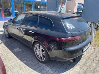 Rozpredám na ND Alfa Romeo 159 2,4 154kw Q4 - 6