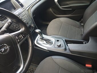 Opel Insignia 2,0 diesel kombi - 6