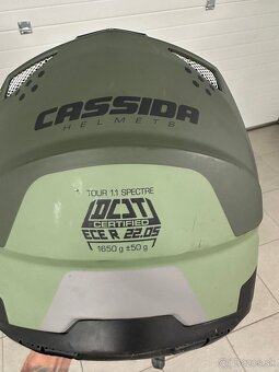 Prilba na motorku - 6