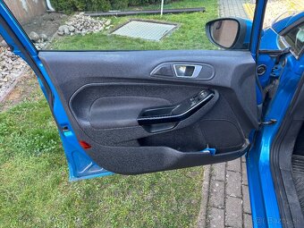 Predám Ford Fiesta 1,0i titánium - 6