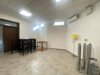 Na prenájom väčší obchodný priestor 230 m² v suteréne v širš - 6