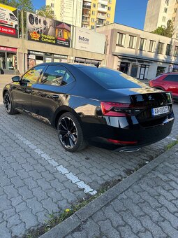 Škoda Superb 2.0 TDi 4x4 Sportline - 6