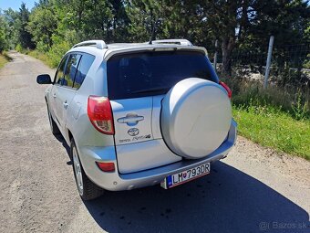 Toyota rav4 III, 100kw r.v. 2006 - 6