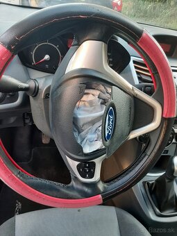 Ford Fiesta - 6