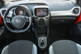 Toyota Aygo 1.0 Benzín Automat - 6