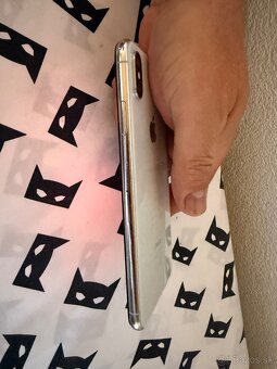 Predám iPhone XS max biely všetko funguje ako novy - 6