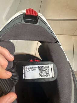 Predam 2 helmy AGV - 6