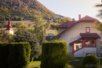 PREDAJ Rodinný dom s garážou a pozemkom 2 362 m2 neďaleko Ro - 6