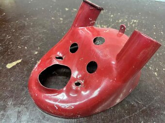 Predám vrchná spodná maska JAWA-ČZ 125/355 175/356 - 6