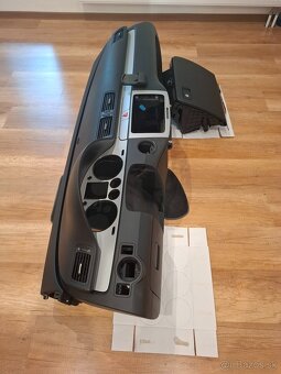 Palubovka VW Passat B6 - 6