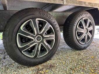 Celodrevená drevenica na kolesách - 6