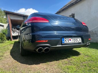 Porsche Panamera S - 6