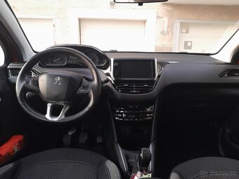 Predám Peugeot 208 1.2 pure tech 42000km - 6