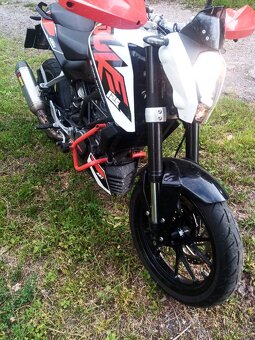 KTM 125 Duke ABS r.v. 7/2015 - 6