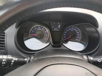 Hyundai iX20 - 6