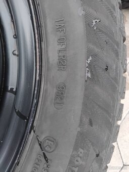 Zimné pneu 215/60 R16 - 6