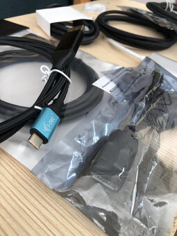 🎮📺 Mix káblov a redukcií – HDMI, VGA, USB-C a ďalšie - 6