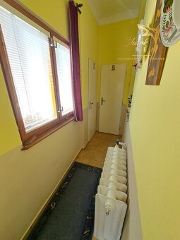 REZERVOVANÉ I Rodinný dom s veľkým potenciálom v centre Pieš - 6