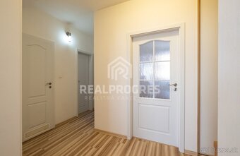 Prenájom 2 izbový byt s balkónom a výhradné parkovacie miest - 6