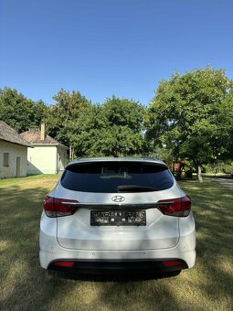 Hyundai i40 CW 1.7 CRDi 136k Style len 114k km - 6