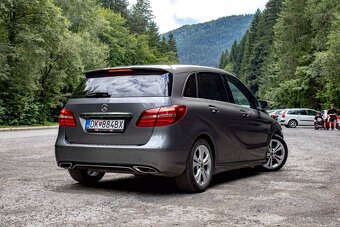 Mercedes-Benz B trieda 220 4matic A/T - 6