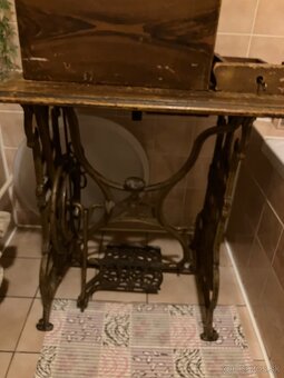 Starodávna šijací mašina Singer - 6