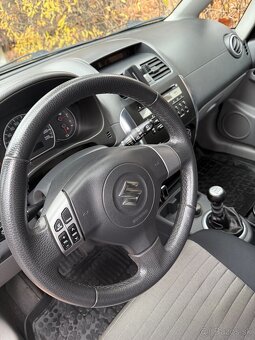Suzuki SX-4 - 6