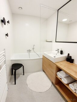 Einpark | nadštandardný plne zariadený 3i byt - 6