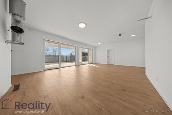 Moderný štvorizbový samostatne stojaci rodinný dom na predaj - 6