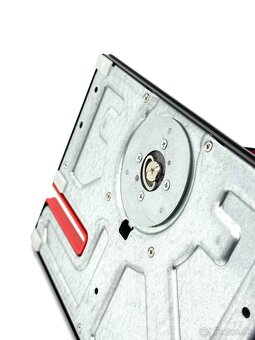 Držiaky na Thinkcentre. - 6