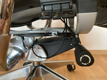 Ergonomická stolička Mosh Airflow 801 sivá - 6