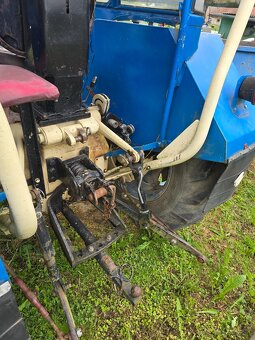 Zetor 4011 + Prúslušenstvo a Náhradné diely - SPZ - 6