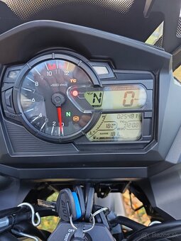 V-Strom - 6