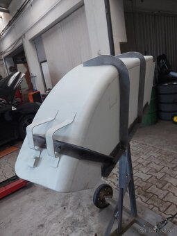 Skoda 30 zadné blatníky - 6