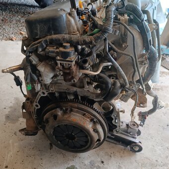 Motor 1,3i jimny - 6