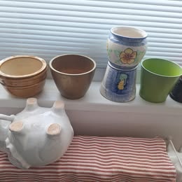 Farebné keramické "kvetináče" - 6