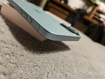 Apple iPhone 16 plus poistený - 6