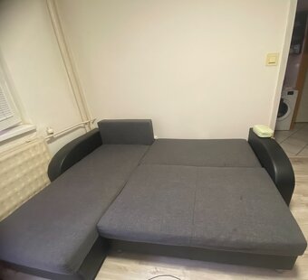Predám rozkladací gauč sivo čierny - 6