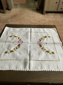 Vyšívané dečky obrúsky krivou ihlou - 6