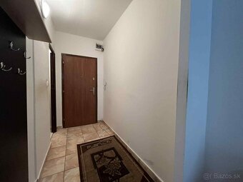 Prerobená garsónka s balkónom a pivnicou, Komárno - 6